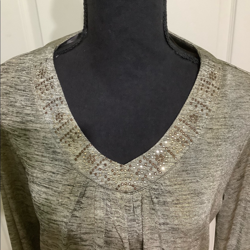 “Gold” bling top